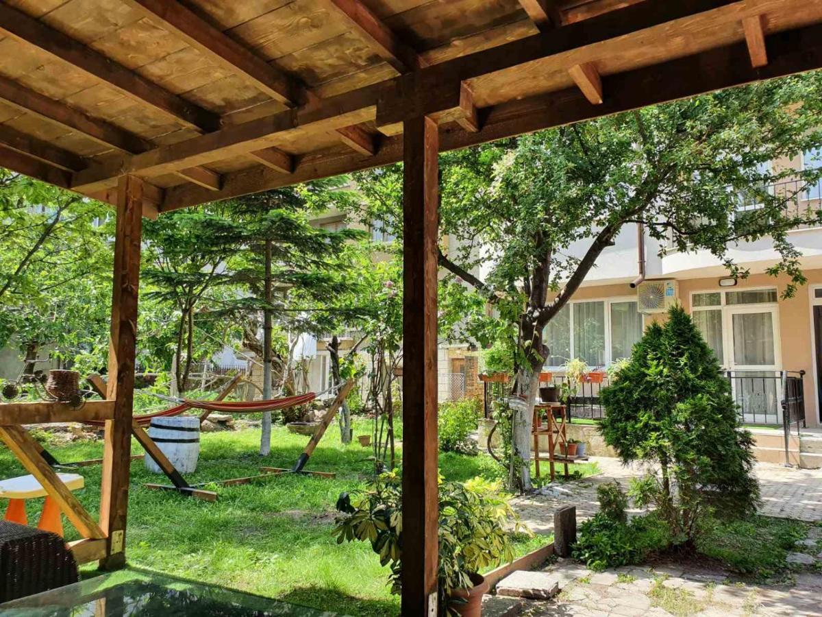 House With Garden Pomorie Exterior foto